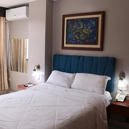 Tropical Inn Hotel Γκουαγιακίλ Εξωτερικό φωτογραφία