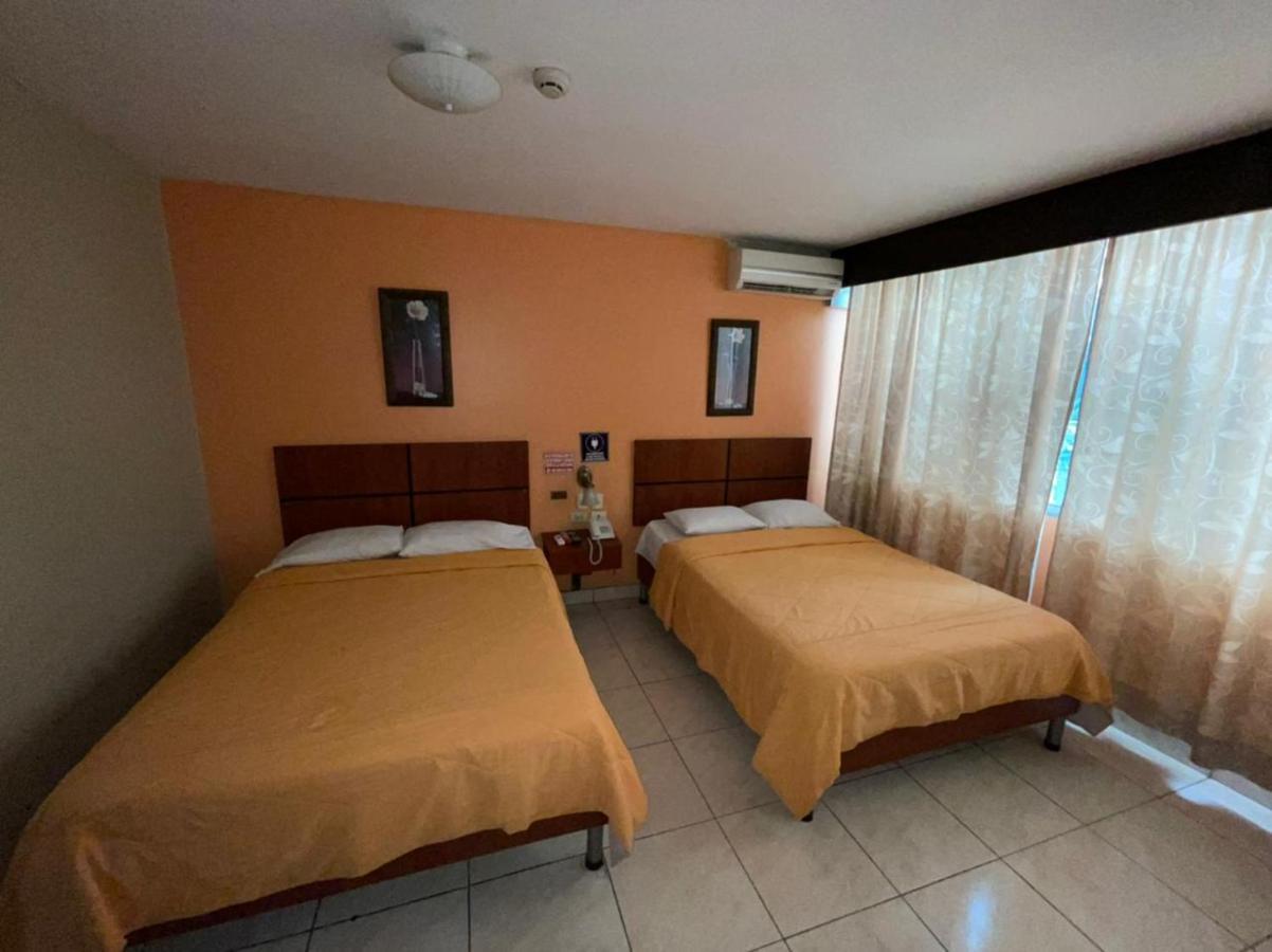 Tropical Inn Hotel Γκουαγιακίλ Εξωτερικό φωτογραφία