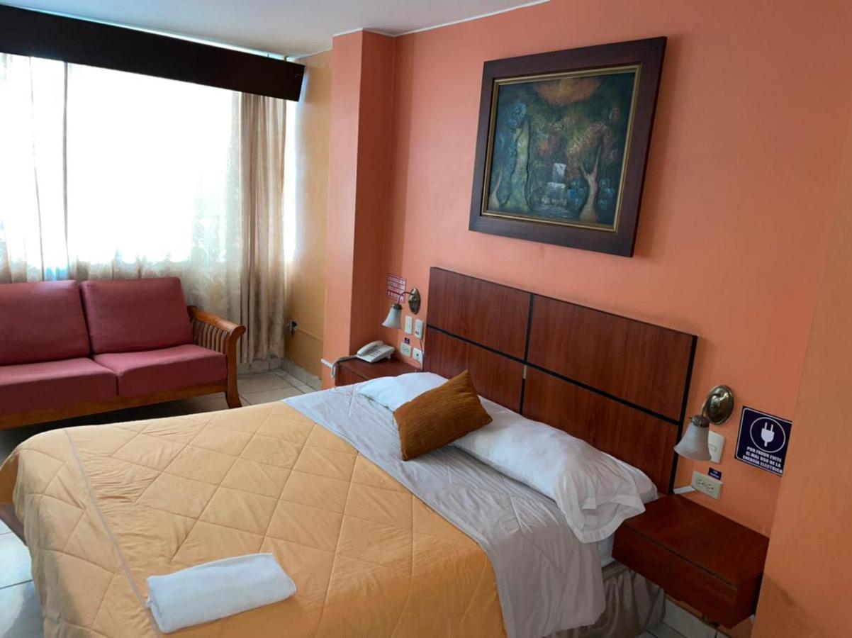 Tropical Inn Hotel Γκουαγιακίλ Εξωτερικό φωτογραφία