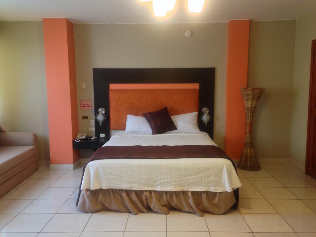 Tropical Inn Hotel Γκουαγιακίλ Εξωτερικό φωτογραφία