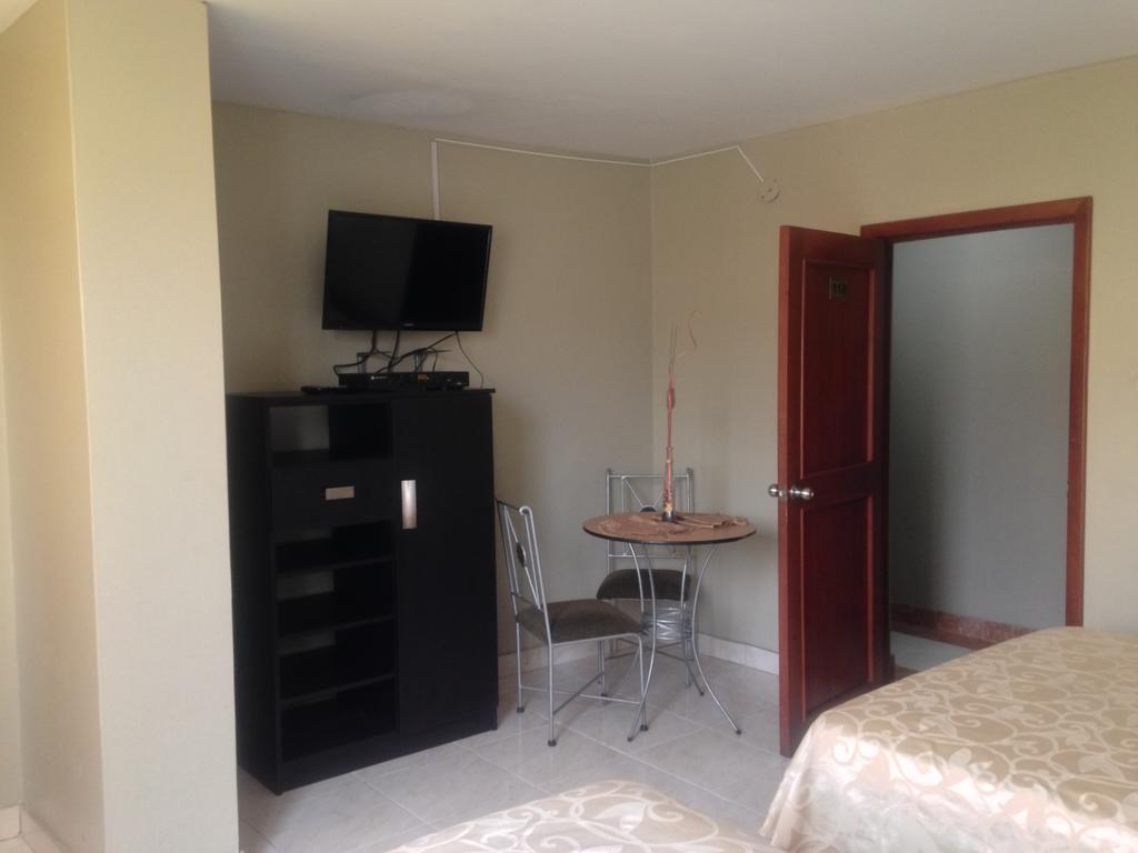 Tropical Inn Hotel Γκουαγιακίλ Εξωτερικό φωτογραφία