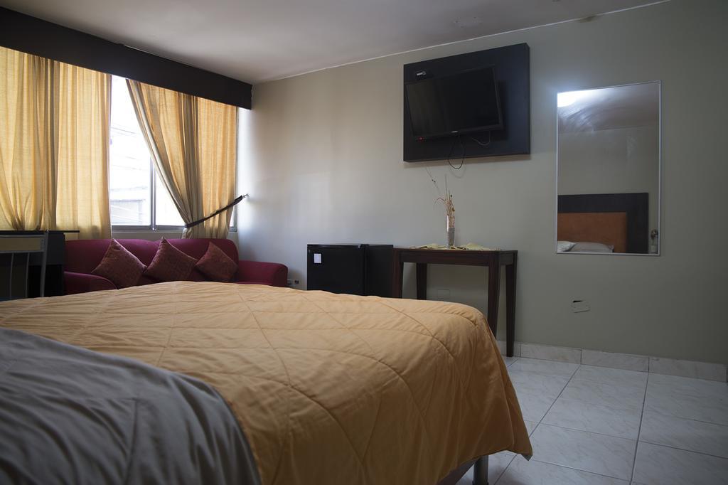 Tropical Inn Hotel Γκουαγιακίλ Εξωτερικό φωτογραφία