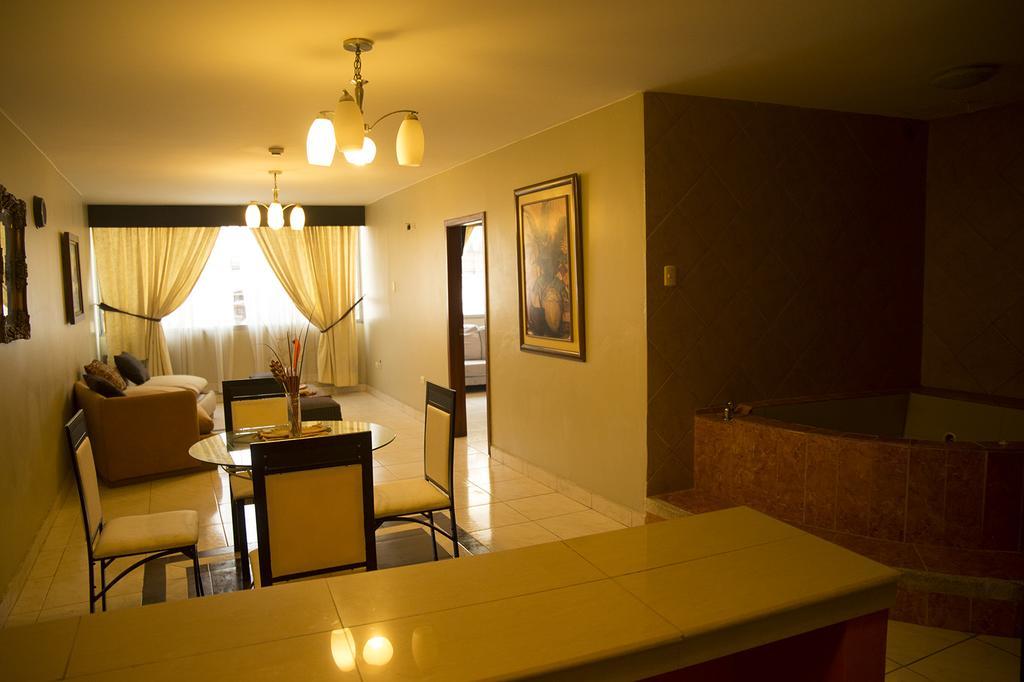 Tropical Inn Hotel Γκουαγιακίλ Εξωτερικό φωτογραφία