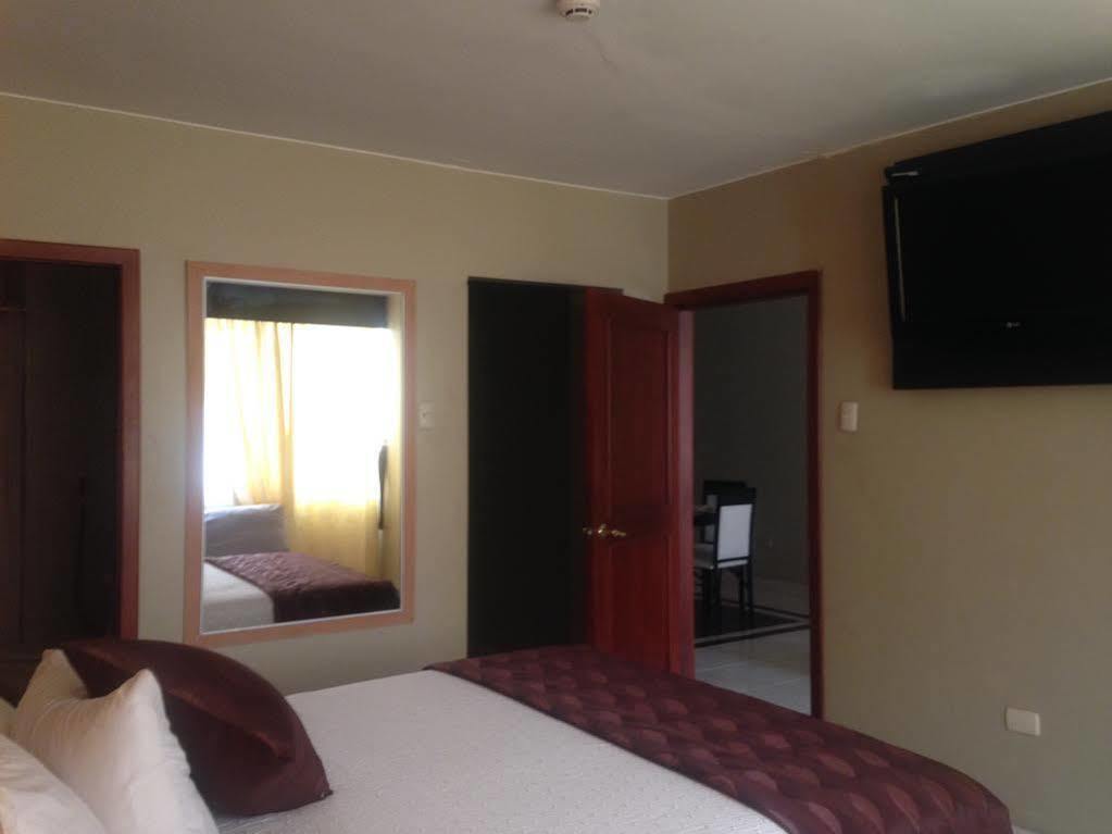 Tropical Inn Hotel Γκουαγιακίλ Εξωτερικό φωτογραφία